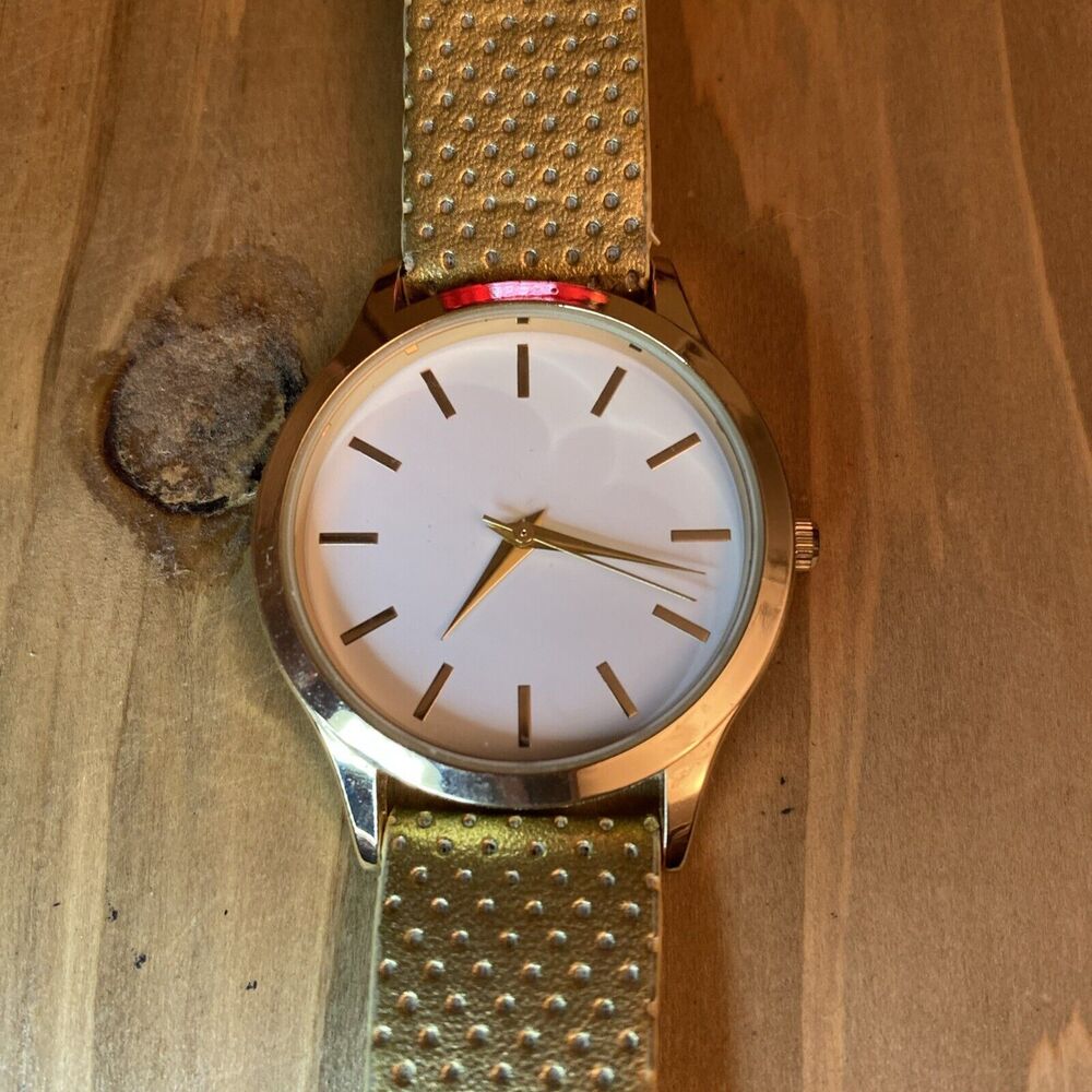 Unbranded Gold Tone Women's Watch New Battery